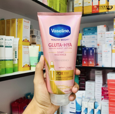 Vaseline Gluta Hya Dewy Radiance Serum in Lotion (200ml)